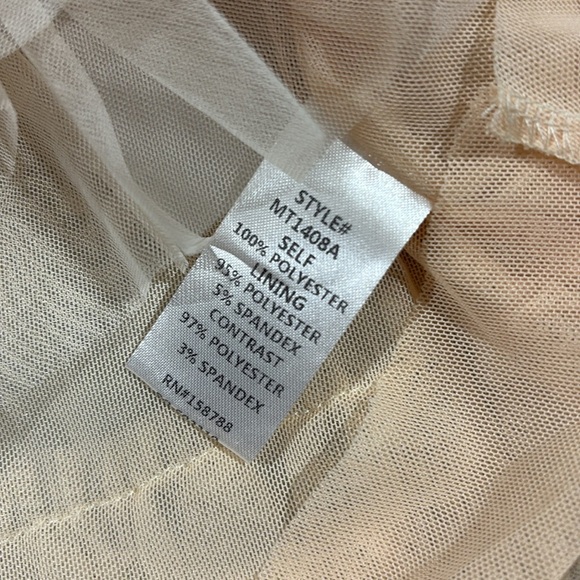 Mable Tulle Bottom Shift Floral Top In Cream Beige - Picture 8 of 8